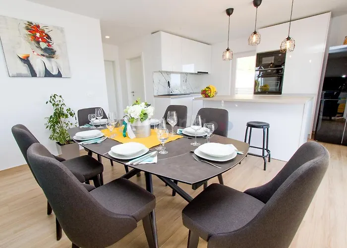 Penthouse With Panoramic View Ally
