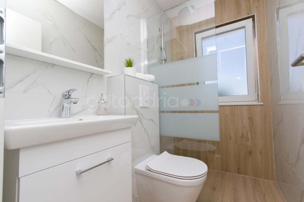 Penthouse With Panoramic View Ally Makarska