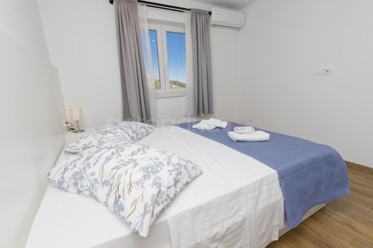 Penthouse With Panoramic View Ally Appartement Makarska